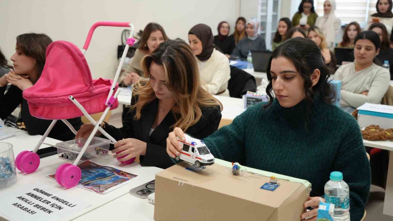 GİBTÜ öğrencilerinden görme engelli annelere özel proje