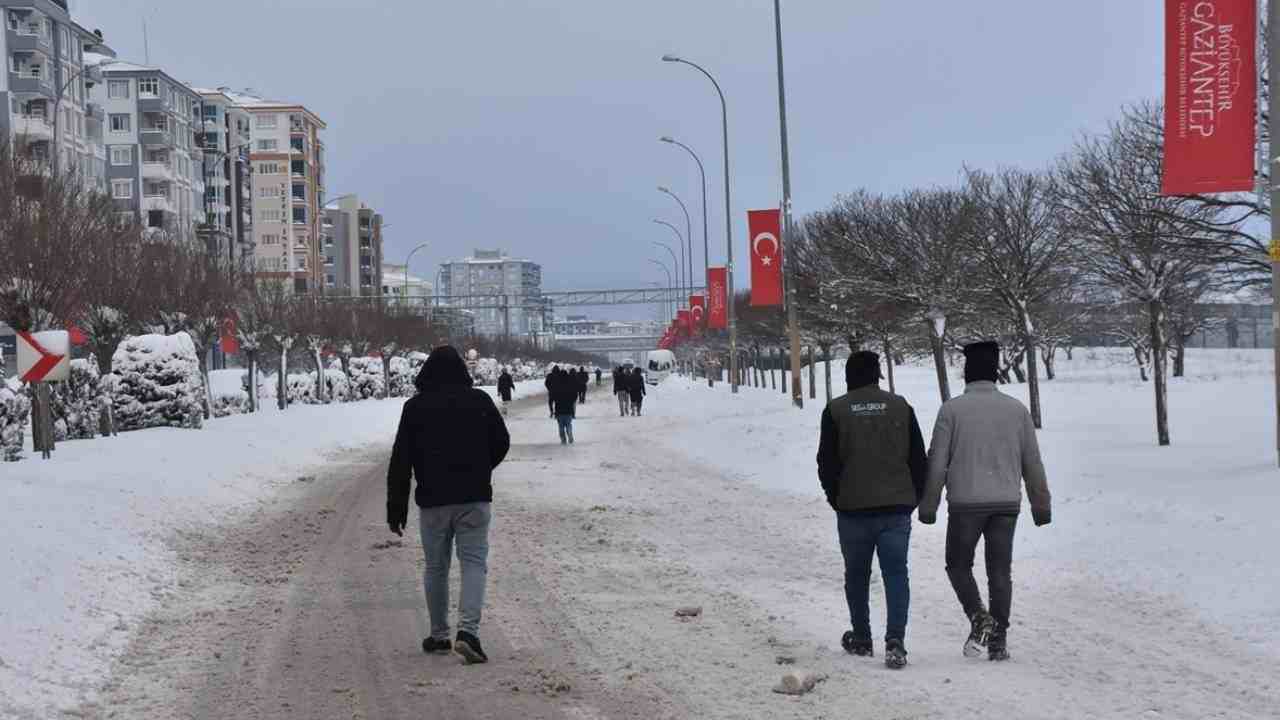 Gaziantep’te Hafta Sonu Kar ve Don Bekleniyor: Meteoroloji Uyardı