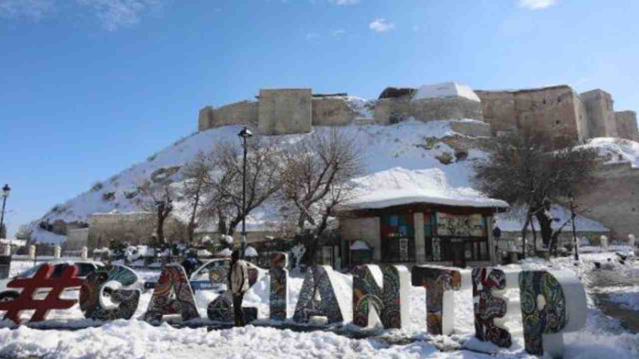 Gaziantep Alarmda: Kar Geri Dönüyor, Gece Saatlerinde Don Kapıda