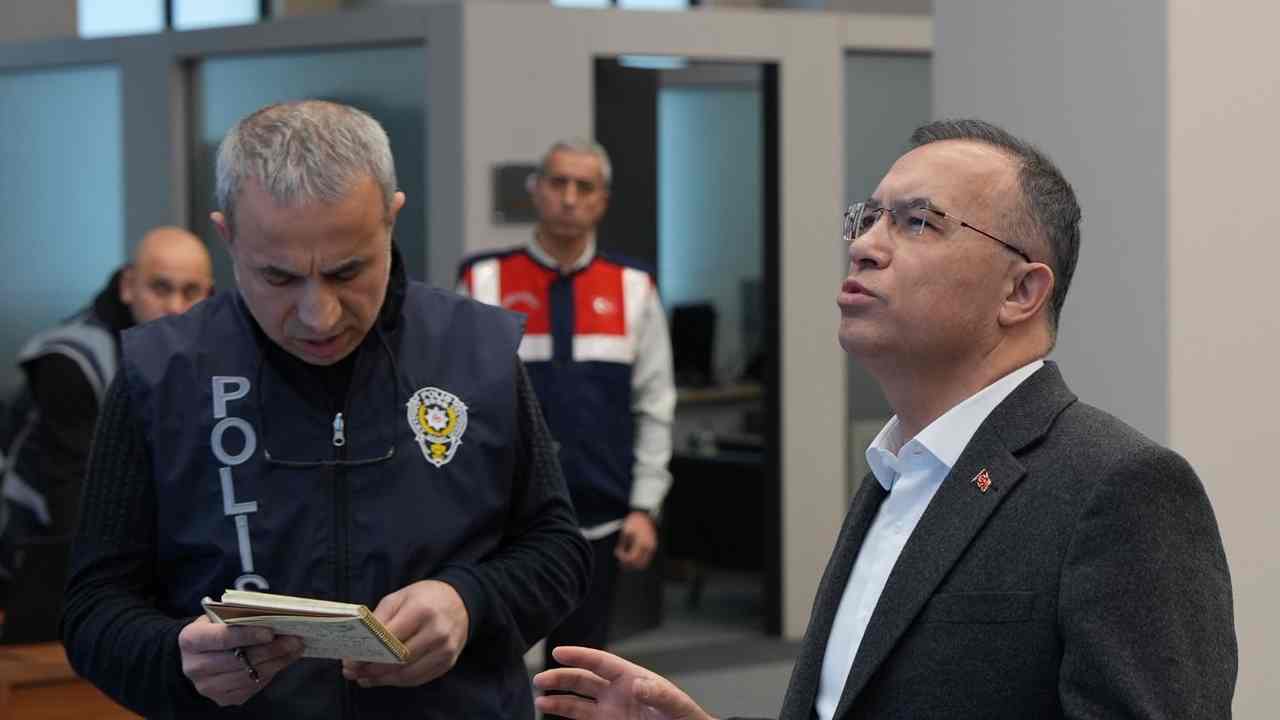 Vali Çeber Açıkladı: Gaziantep’te Kapalı Yol Kalmadı