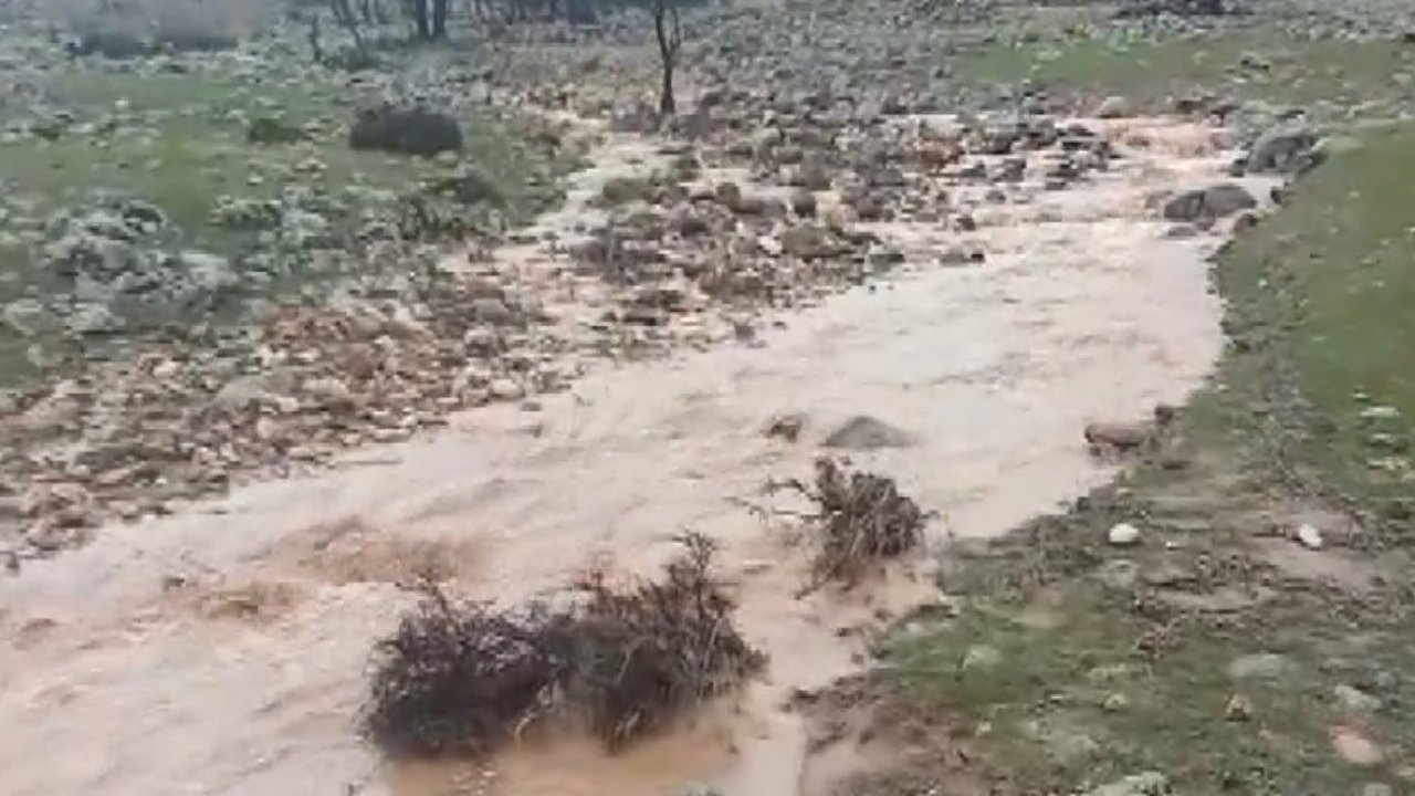 Gaziantep'in Yavuzeli ilçesinde yağış etkili oldu