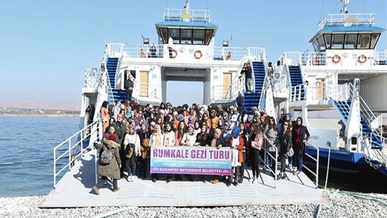 GAZİANTEP BÜYÜKŞEHİR BELEDİYESİ GENÇLERLE ELELE!