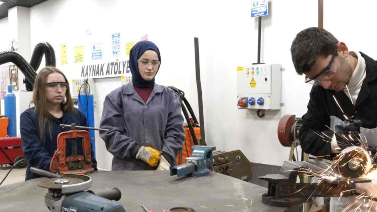 Gaziantepli Gençlere Müjde: Mezun Olmadan İş Sahibi Olma Şansı!