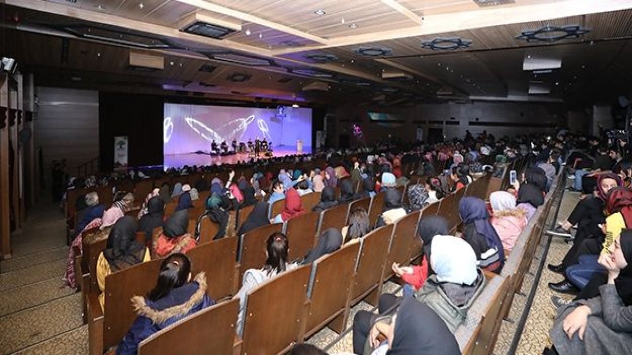 MUSTAFA CİHAT, ŞEHİTKAMİL’DE UNUTULMAZ BİR GECE YAŞATTI