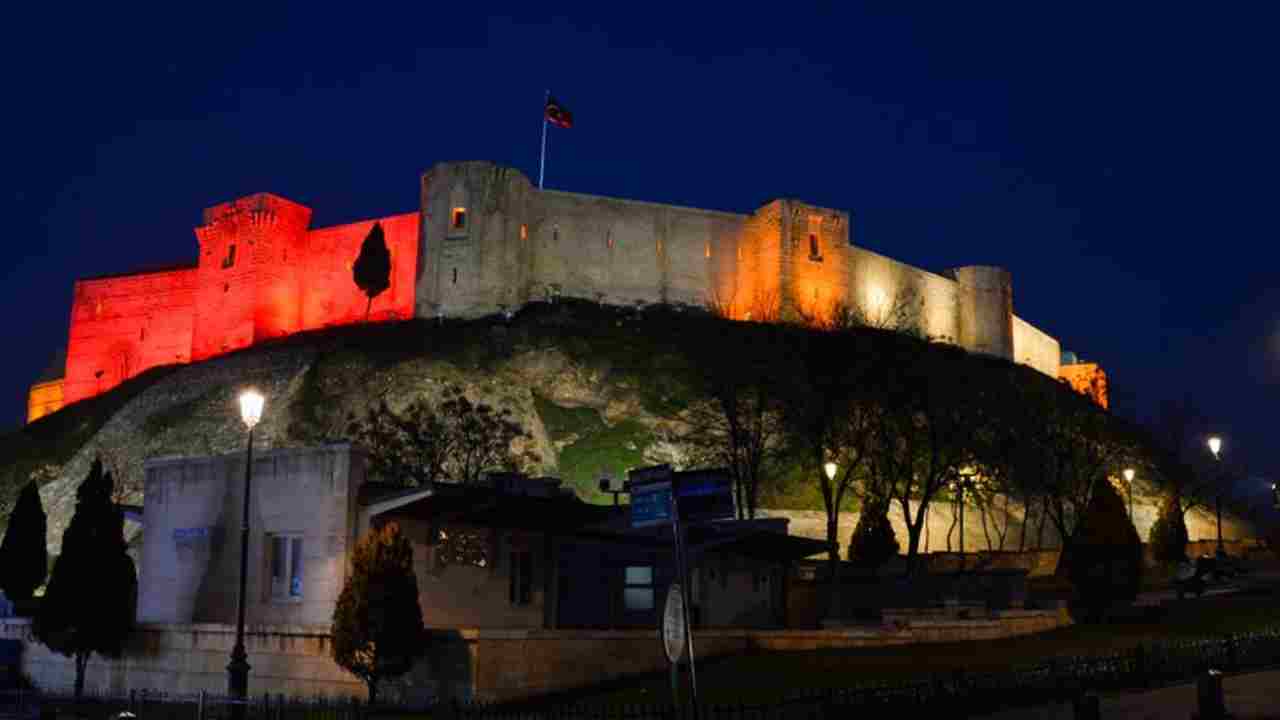 Gaziantep'te Bir Günde 3 İntihar!