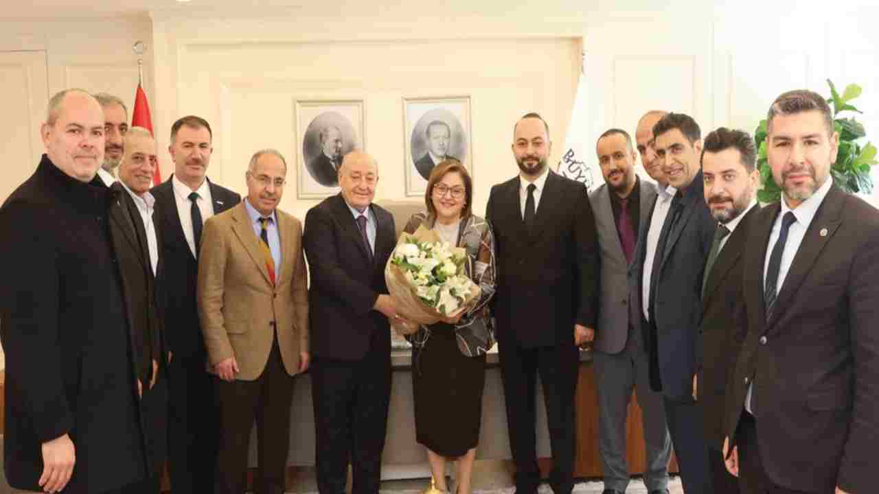 Gaziantep’te Ulaşım Zirvesi: Başkan Ünal Akdoğan’dan Fatma Şahin’e Kritik Ziyaret