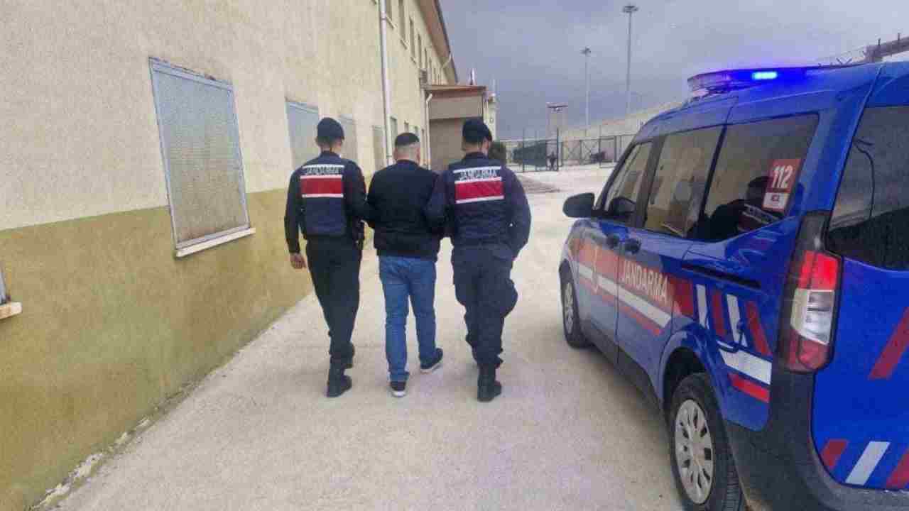 Gaziantep'te 26 Yıl Cezayla Aranan Suç Makinası Yakalandı!