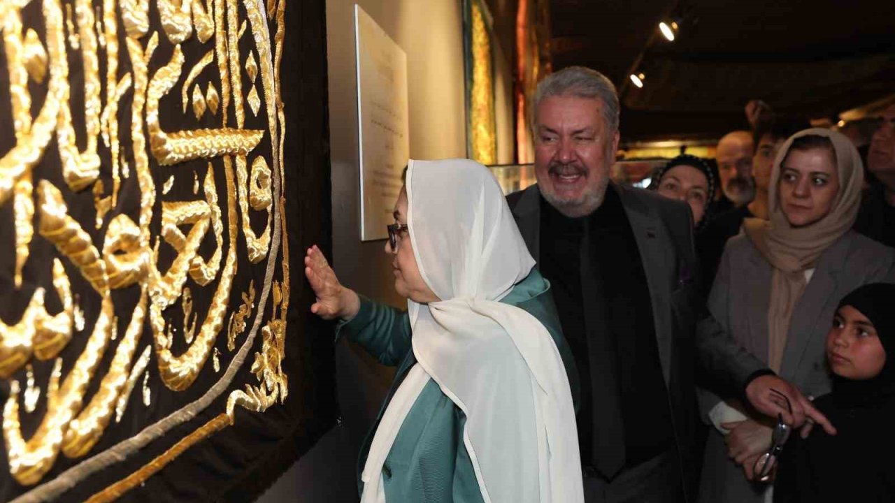 Gaziantep Mukaddes Emanetler Sergisi vatandaşlarla buluştu