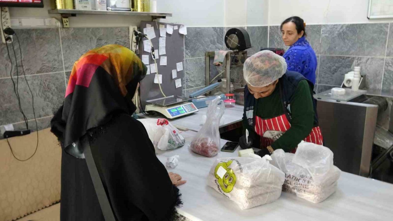 Gaziantep’te kadınların bayram için yuvalama mesaisi başladı