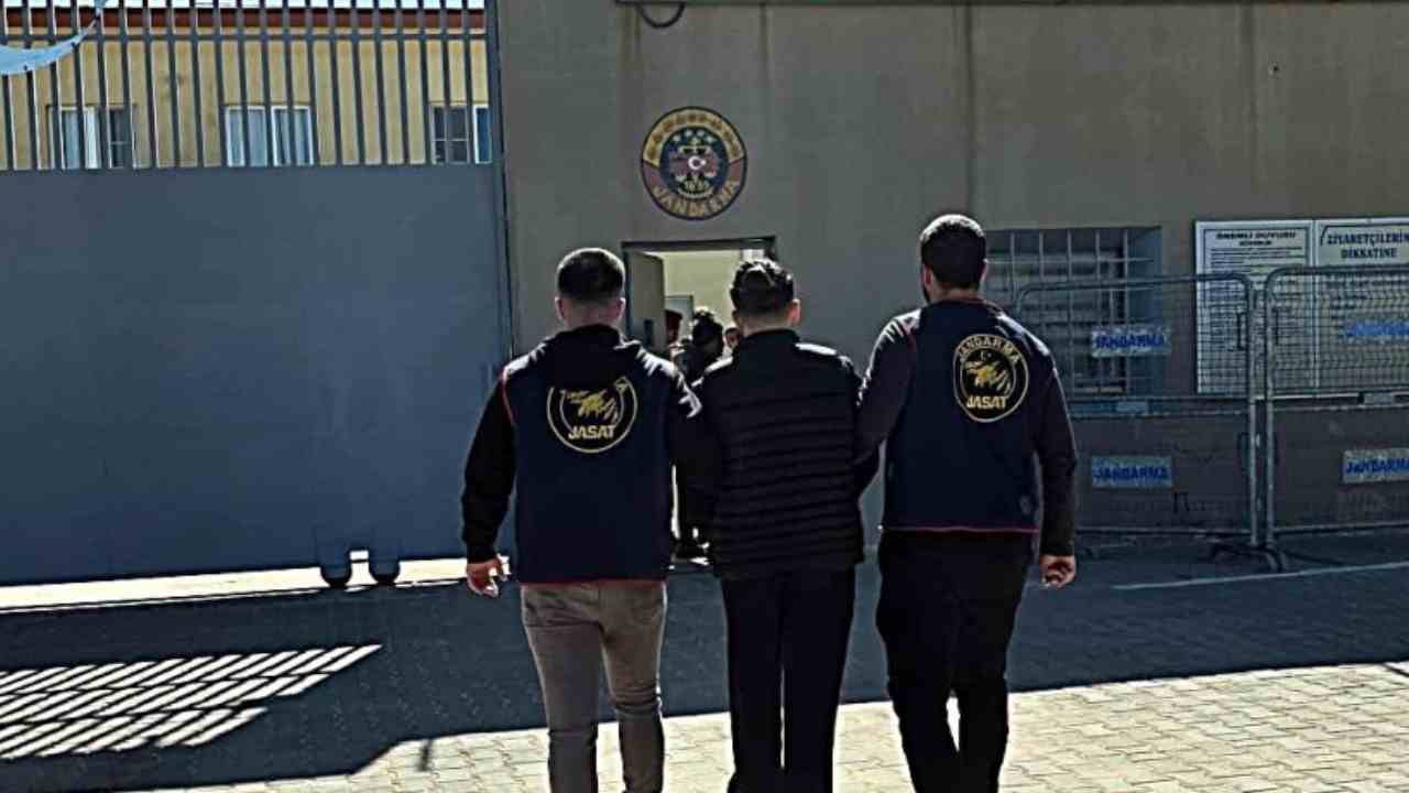 Gaziantep'te kesinleşmiş 15 yıl cezayla aranan şahıs yakalandı