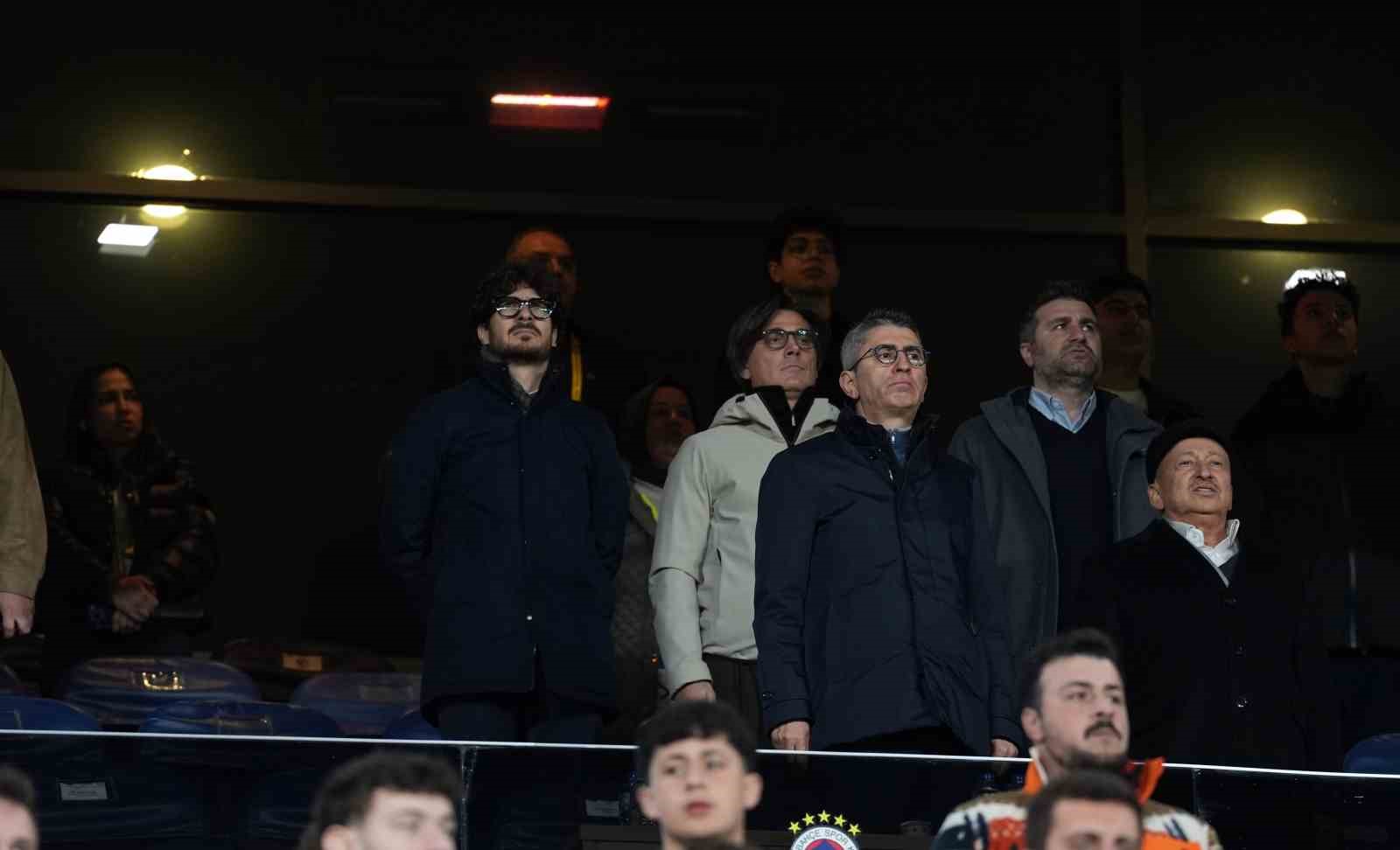 A Milli Futbol Takımı Teknik Direktörü Montella, Fenerbahçe- Gaziantep FK maçını takip etti