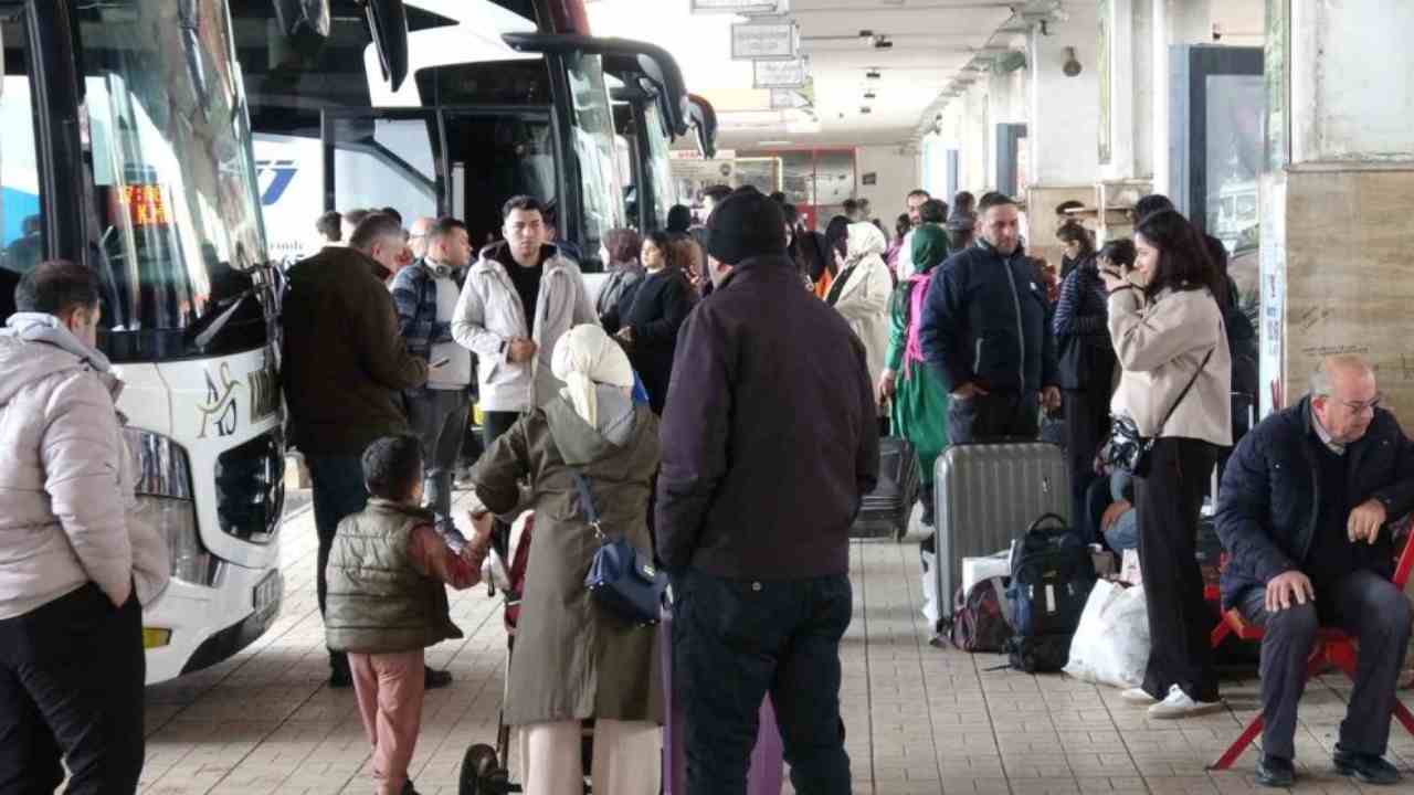 Gaziantep Otogarı'nda Biletler Tükendi
