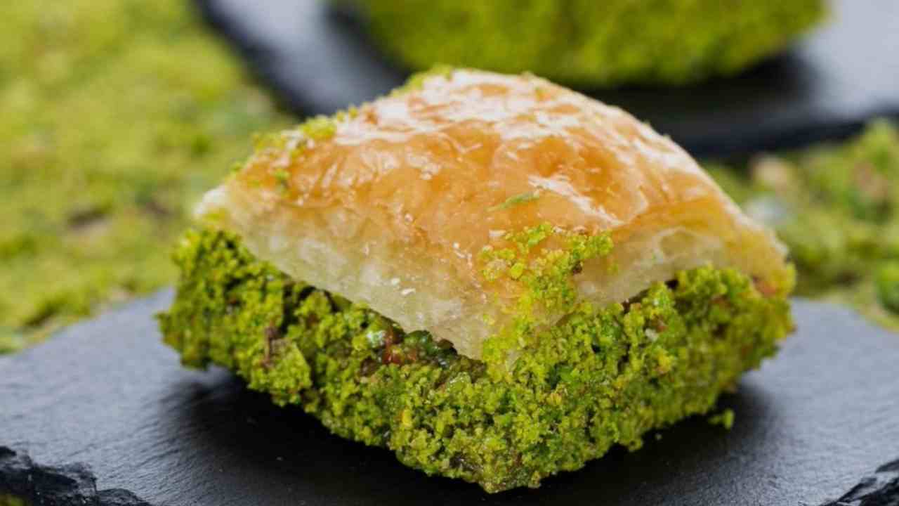 Antep Baklavasının Dilimi 100 TL Oldu! Vatandaşa Hayırlı Olsun