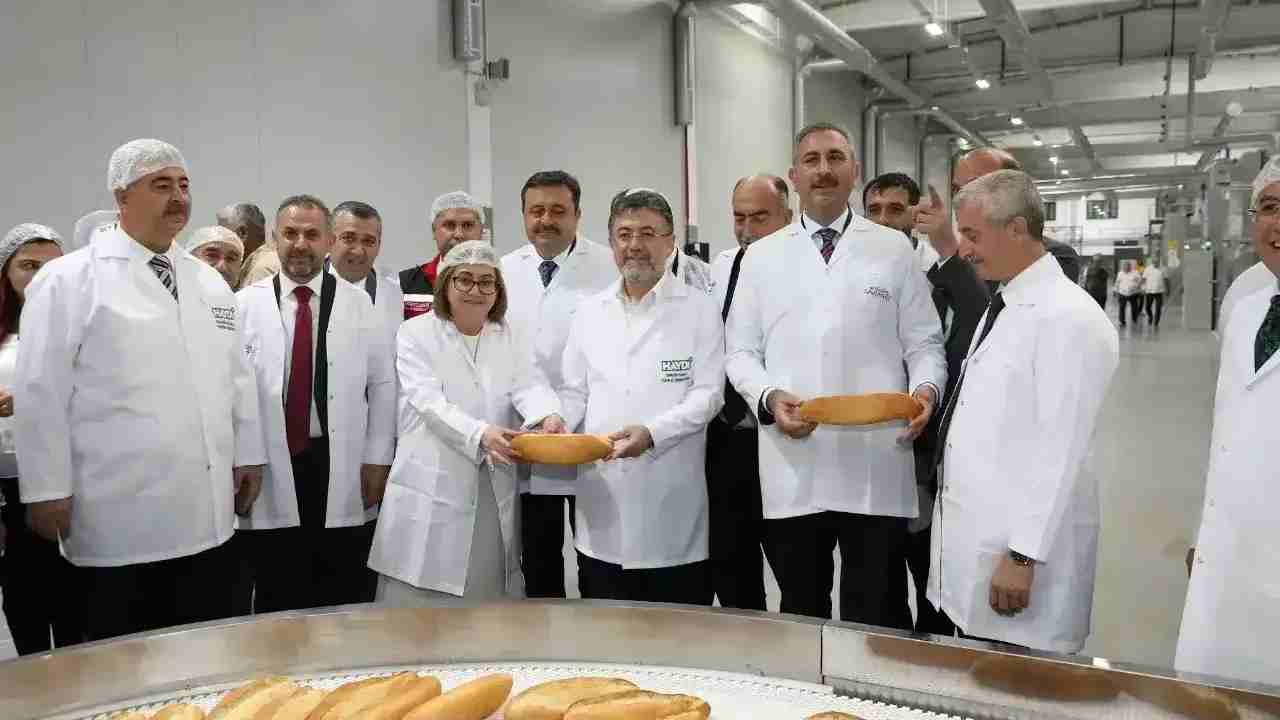 Türkiye’de Ekmek 17,5 TL, Gaziantep’te 8,5 TL