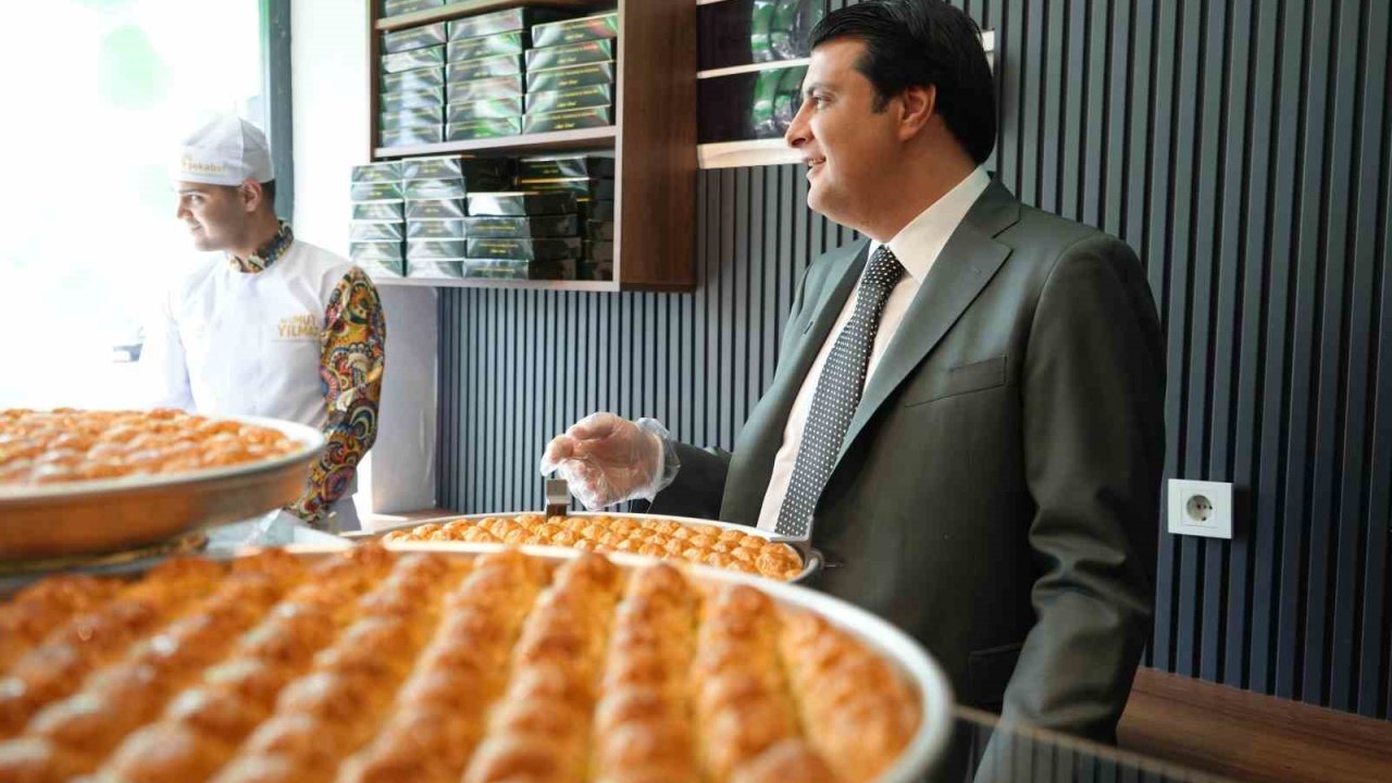 Şehitkamil Belediyesi uygun fiyatlı baklava üretip satarak her ay bir şehit yakınına ev alacak