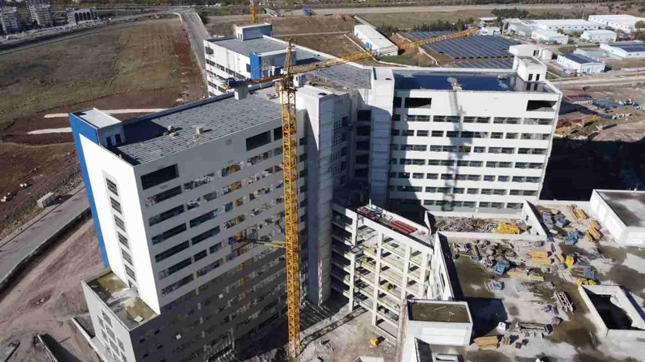 Gaziantep Şehir Hastanesi'ne 1700 Yataklı Rakip Geliyor!