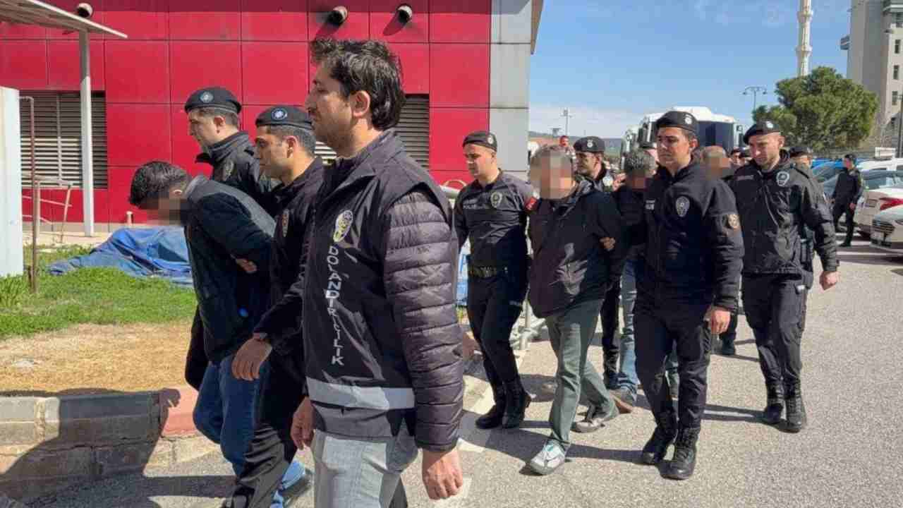 Gaziantep Üniversitesi'nde 521 milyon TL’lik vurgunda 10 kişi tutuklandı