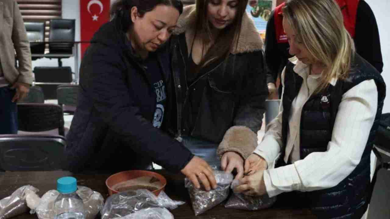Kilis ve Gaziantep’te kadın çiftçilere onarıcı tarım eğitimi verildi