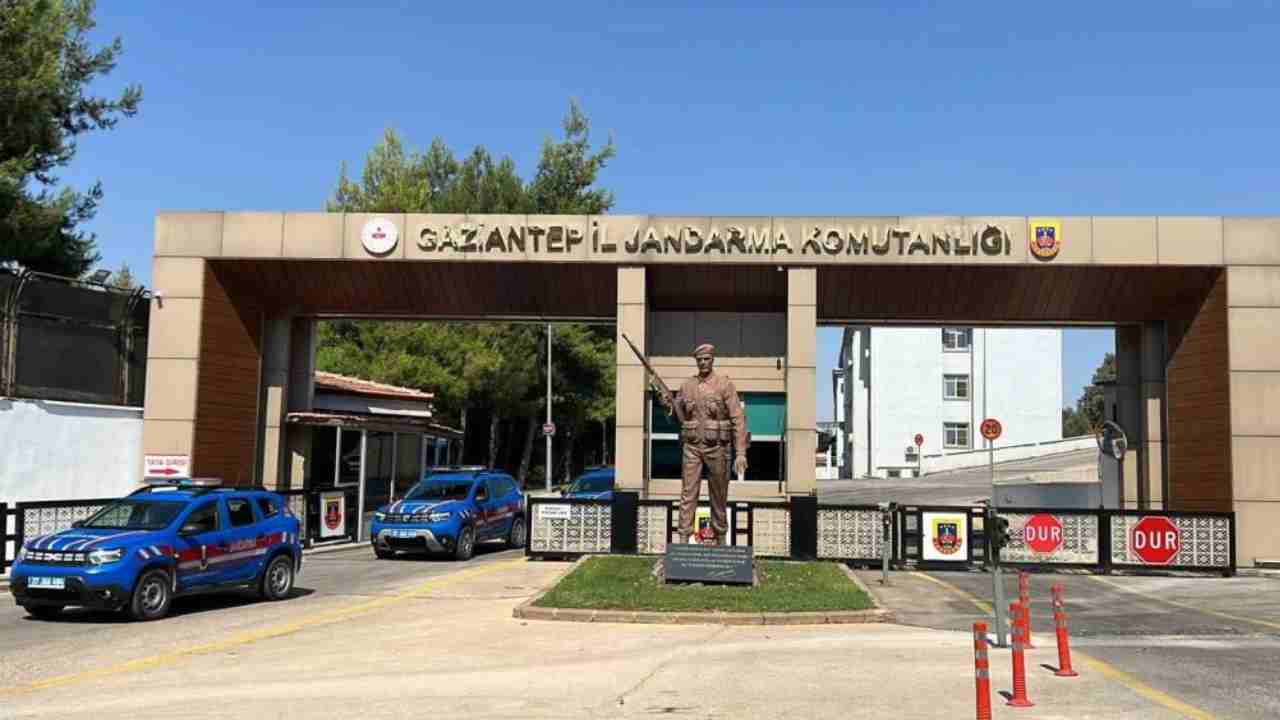 Gaziantep’te hırsızlık şüphelisi 8 şahıs tutuklandı