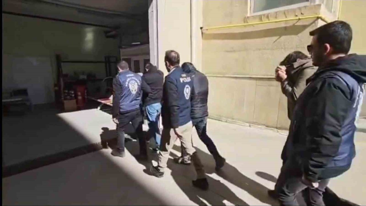 Gaziantep dahil 8 ilde ’bungalov dolandırıcılığı’ operasyonu: 210 milyon liralık vurgun