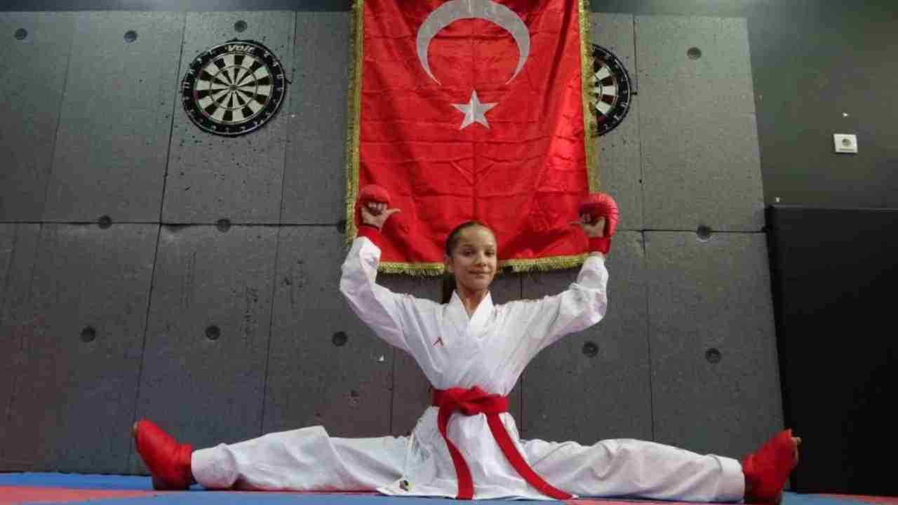 Gaziantep'te izlediği karate filmlerinden etkilendi, karatede şampiyon oldu