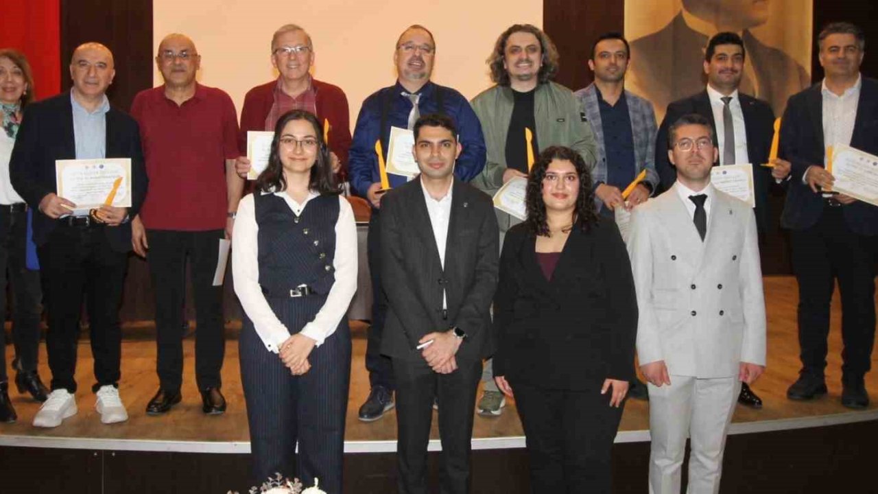 GAÜN Hastanesi’nde "Altın Neşter Ödülleri" töreni düzenlendi