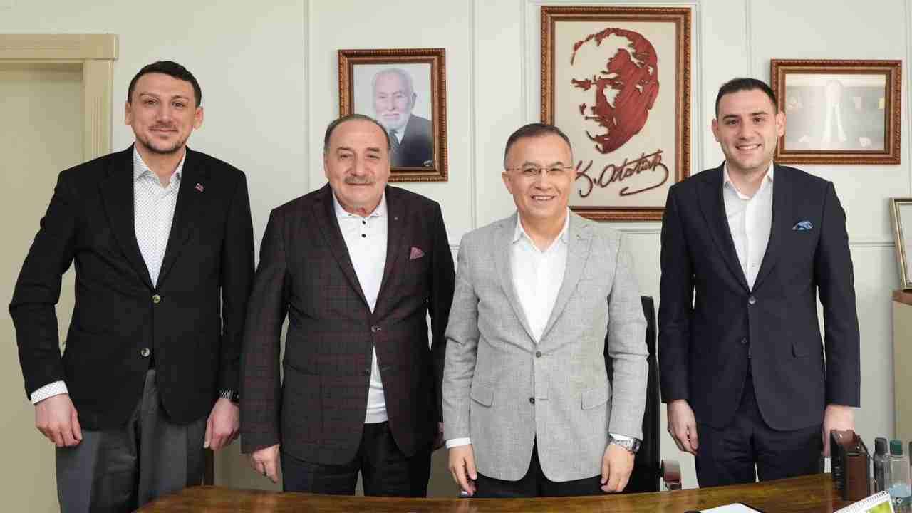 Vali Kemal Çeber Arslanoğlu Polikliniği’ni ziyaret etti