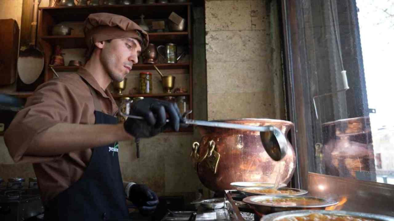 Gaziantep'in padişah yemeği Beyran’a yoğun ilgi