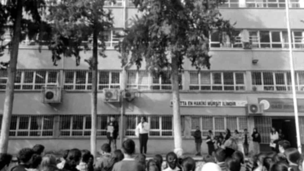 Gaziantep'te Binlerce Mezunu Vardı: Gazi Ortaokulu Tarihe Karışıyor