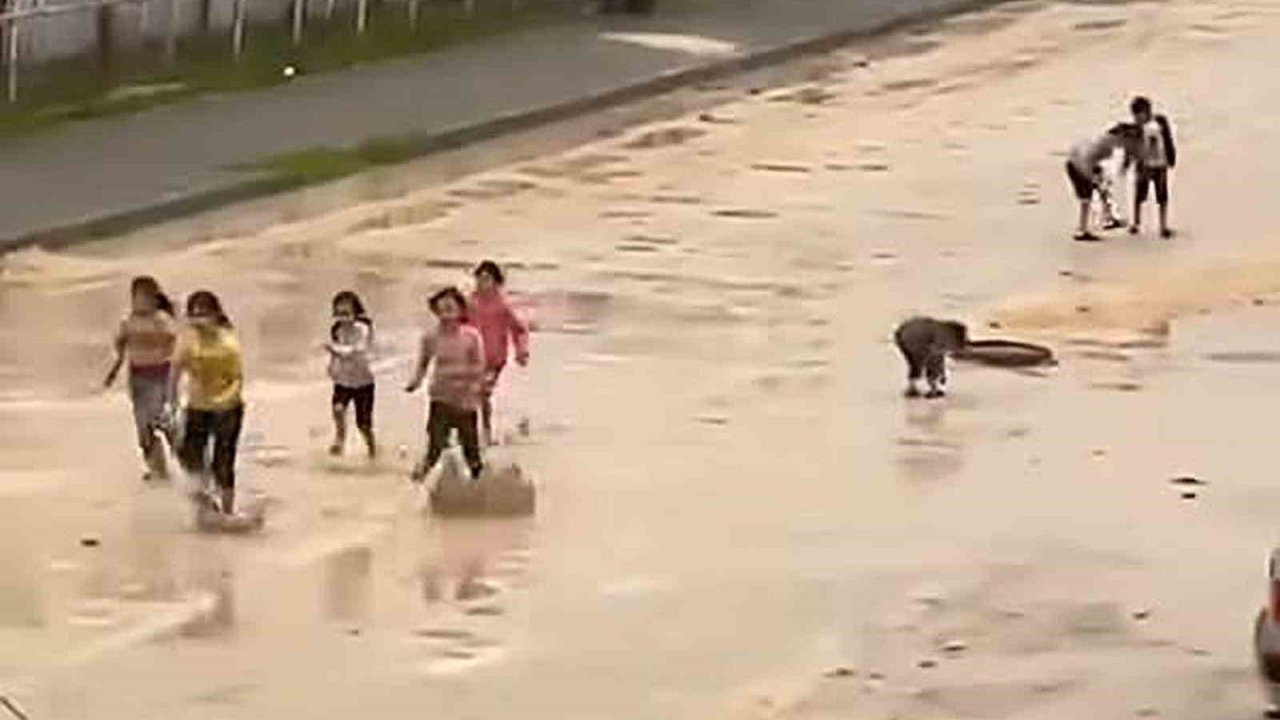 Gaziantep'te O İlçe Bataklığa Döndü!