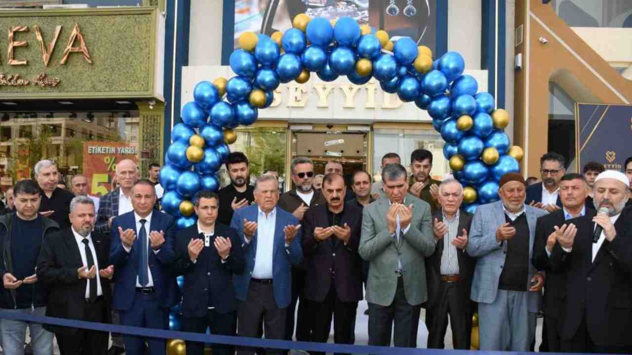 Seyyid Mücevherat 3’üncü şubesini hizmete açtı