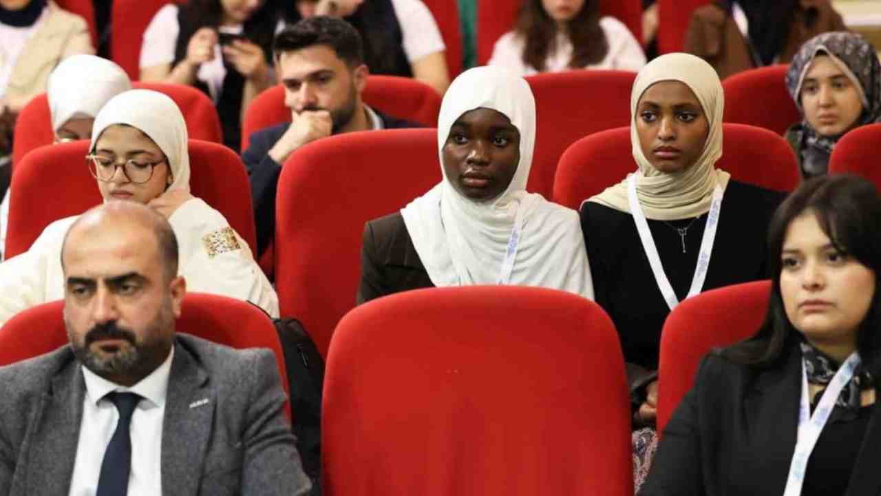 55 ülkeden 200 öğrenci Gazımoıc 2026’da bir araya geldi