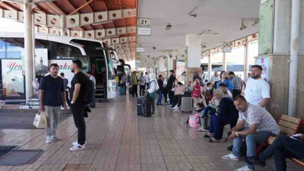 Gaziantep’te bayram öncesi büyük ulaşım krizi!