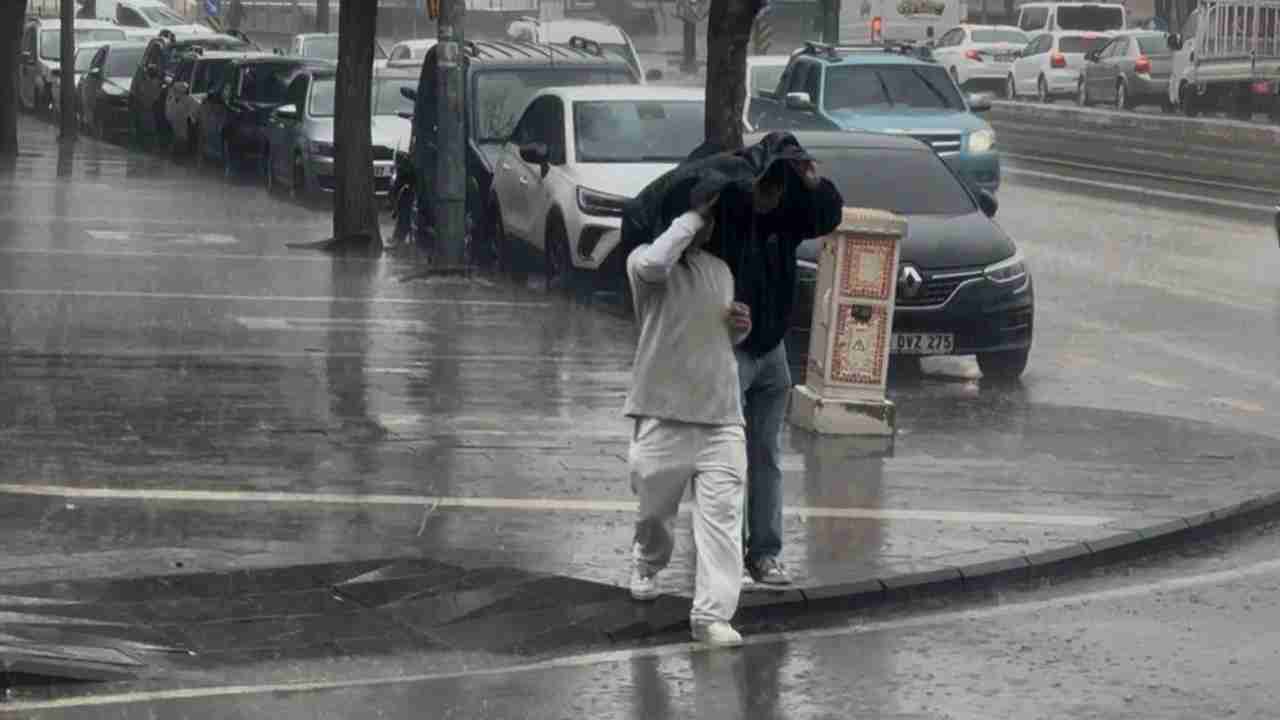 Gaziantep’te Kara Bulutlar Dağılmıyor! Sağanak Yağışlar Ne Zaman Bitecek?