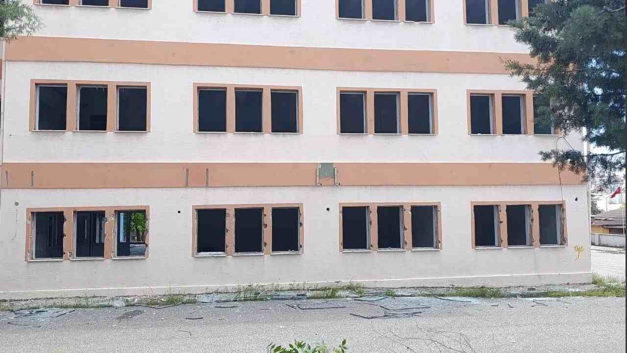 Gaziantep’te Tartışılan Lise İçin Karar Verildi: Yıkım Başlıyor
