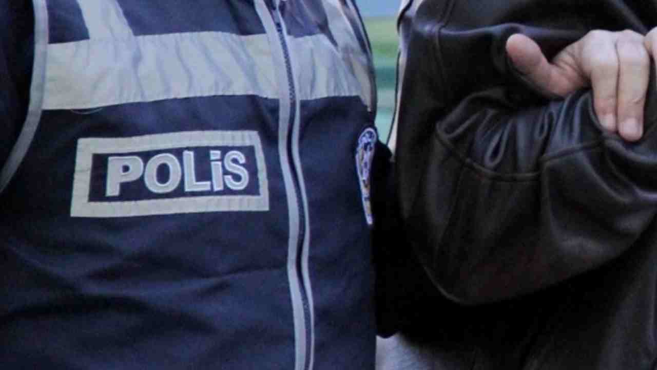 Ünlülere yönelik uyuşturucu operasyonunda gözaltı sayısı 17’ye yükseldi!