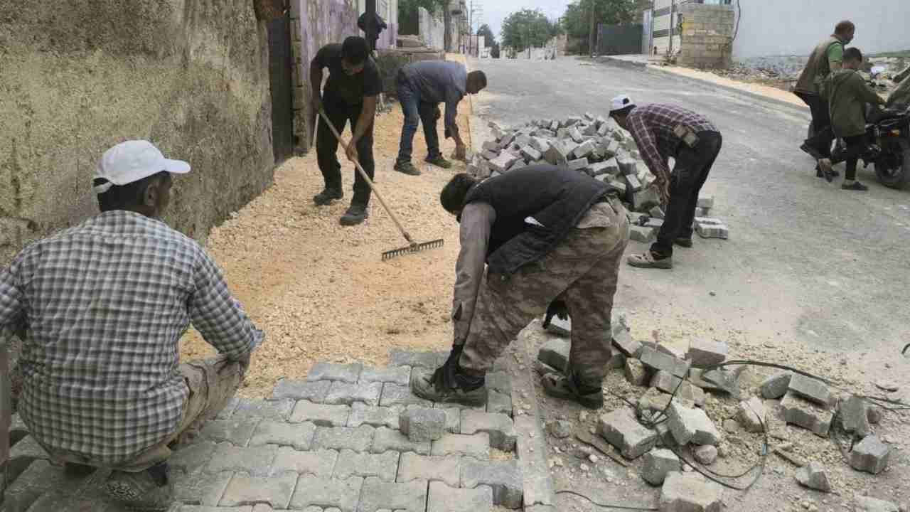 Araban’da cadde ve sokaklarda iyileştirilme çalışmaları sürüyor