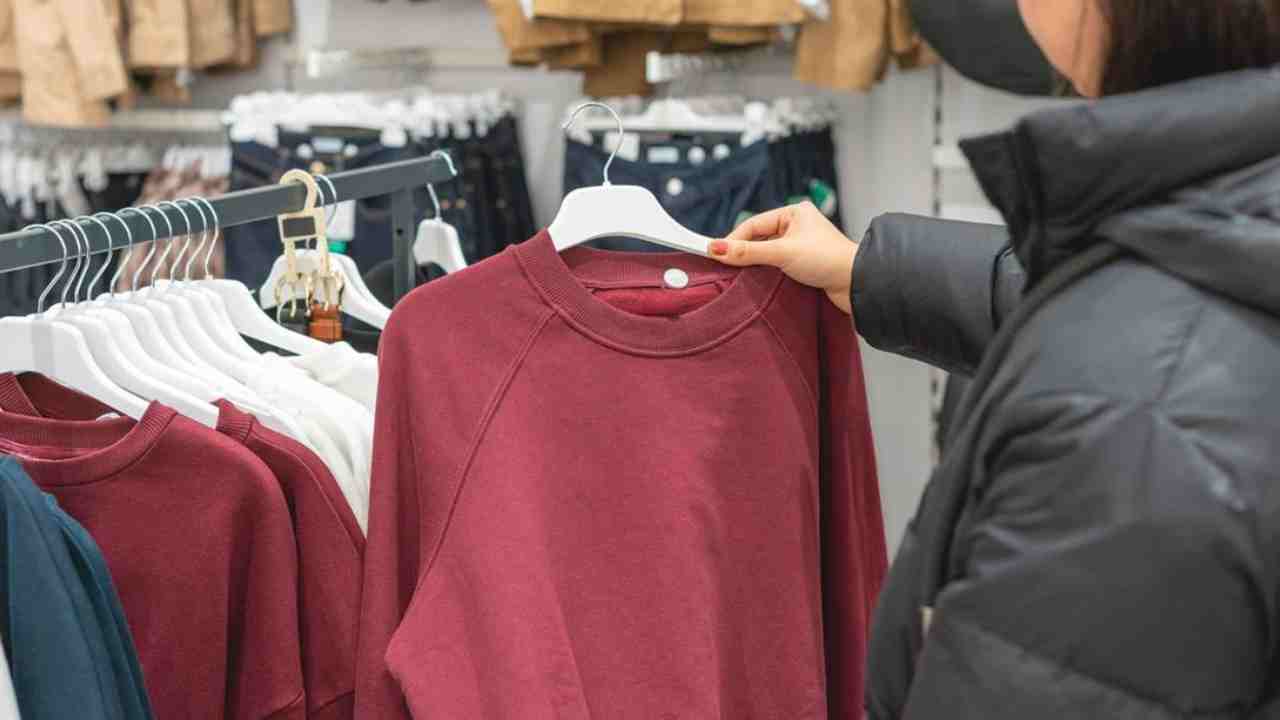 Tekstil Devi Tarihe Karışıyor! Mağazalarda Büyük İndirim Başladı