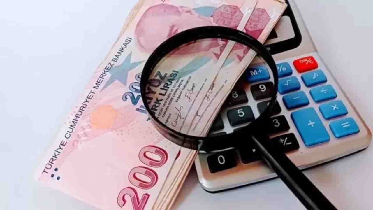 Bankalar Yarışa Girdi: 900 Bin TL'nin Aylık Getirisi Rekor Seviyeye Ulaştı