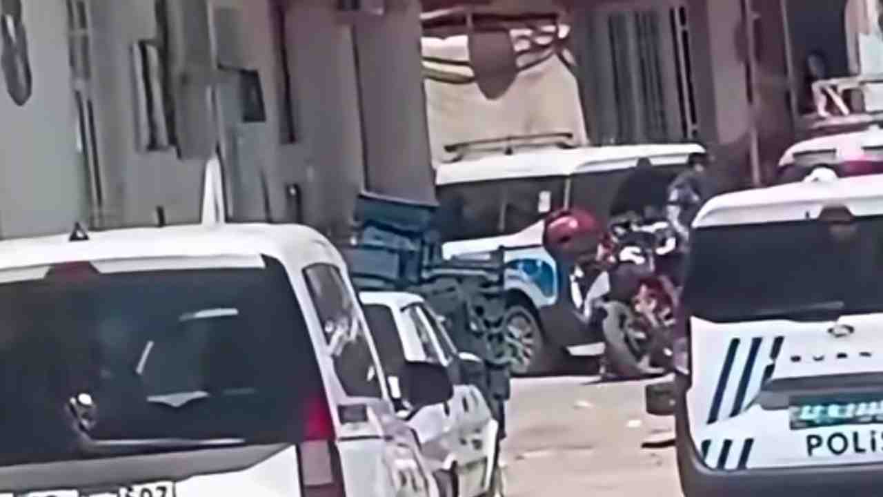 Gaziantep'te çeyiz alma sırasında silahlar konuştu: Küçük çocuk yüzünden vuruldu