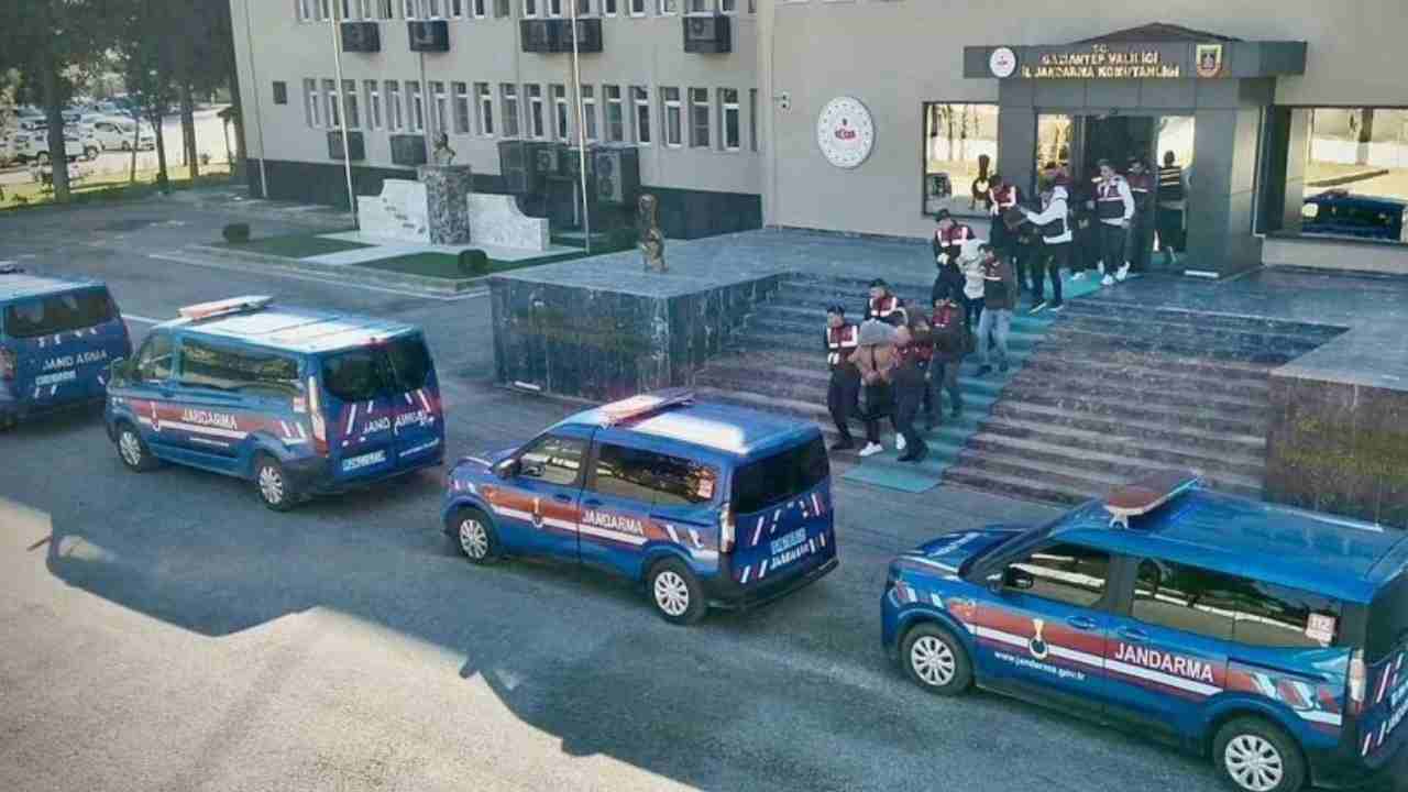 Gaziantep'te Dev Operasyon! Bin 754 Aranan Şahıs Yakalandı