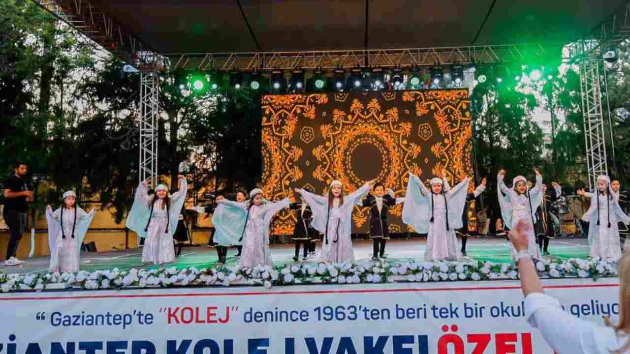 GKV’li minik dansçılardan dünya turu
