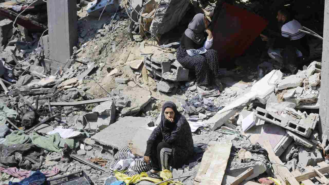 Gazze’de can kaybı 73 bin 43’e yükseldi