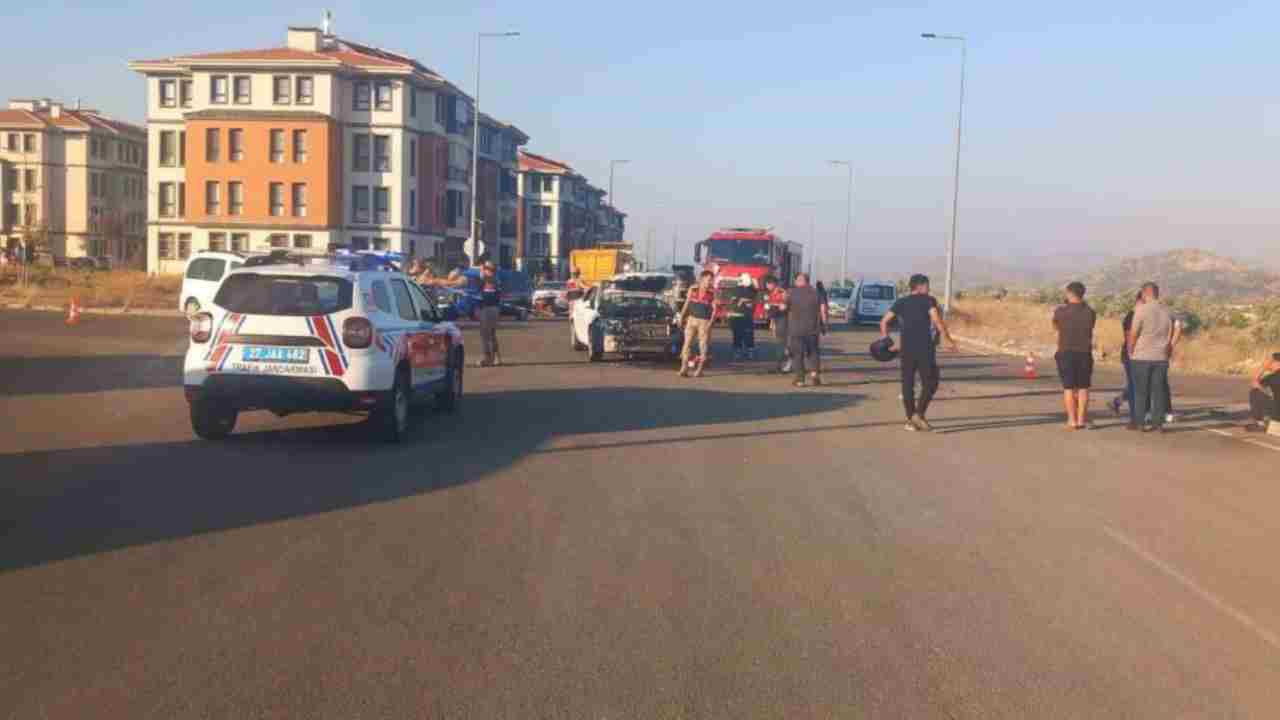 İslahiye’de feci kaza: 2’si ağır 6 yaralı