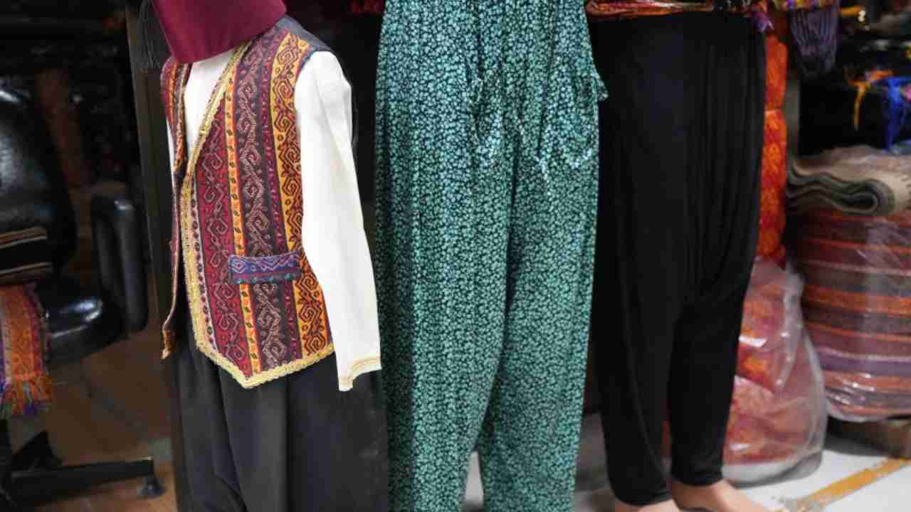 Gaziantep’te sıcak havalar şalvara ilgiyi artırdı