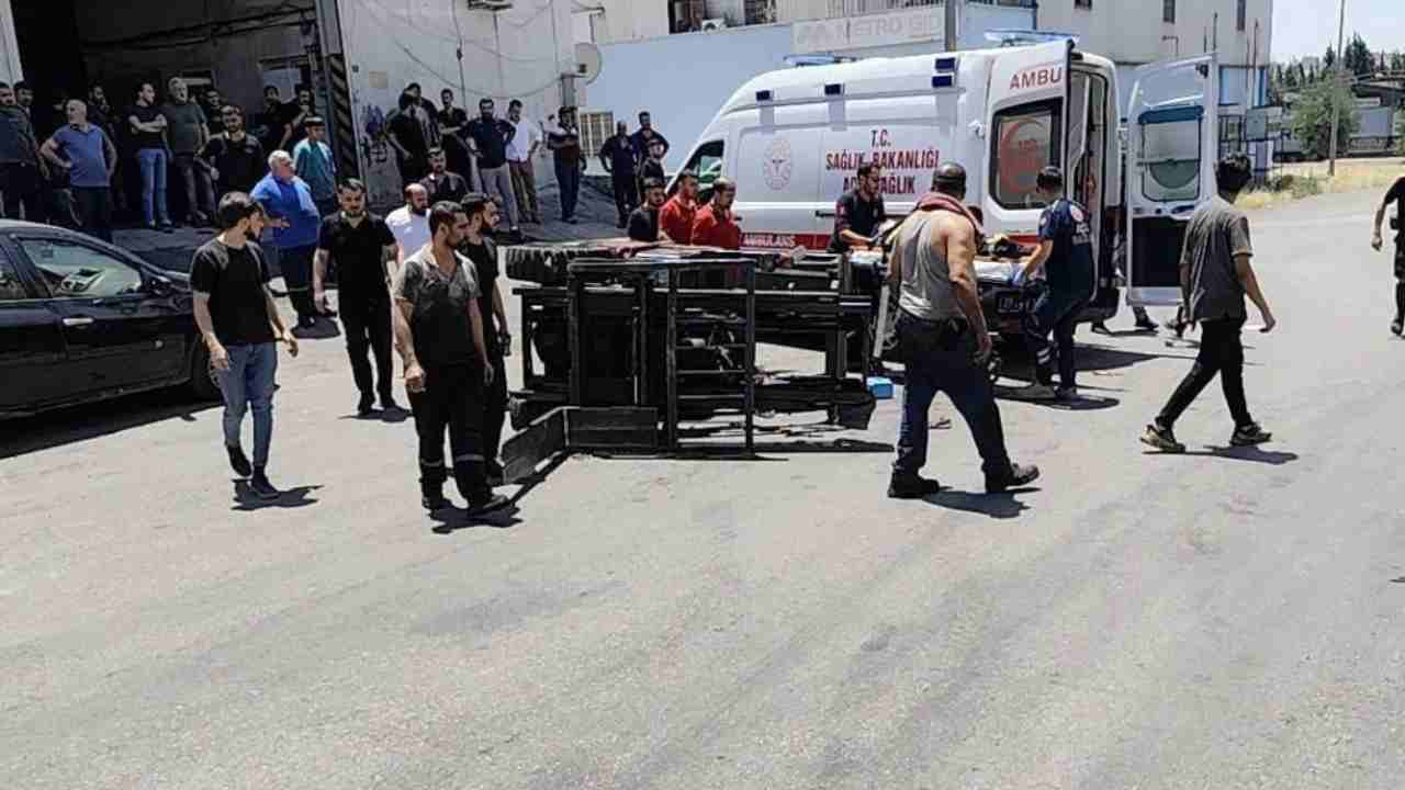 Gaziantep’te üzerine forklift devrilen genç işçi hayatını kaybetti
