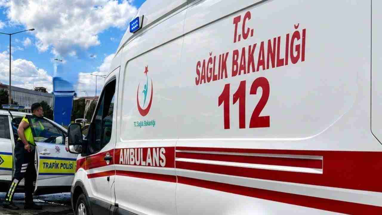 Gaziantep'ten Erzurum'a Giden Minibüs Devrildi, 15 Kişi Yaralandı