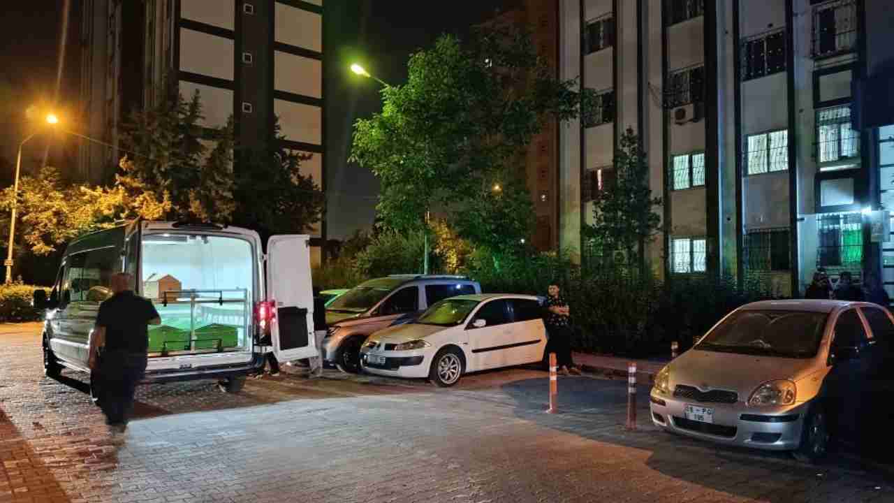 Boşanma kararı kanlı bitti: Karısını uykusunda öldürdü