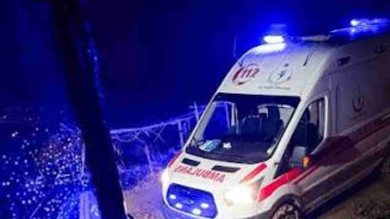 Gaziantep'te Otomobil İnşaat Alanına Savruldu!