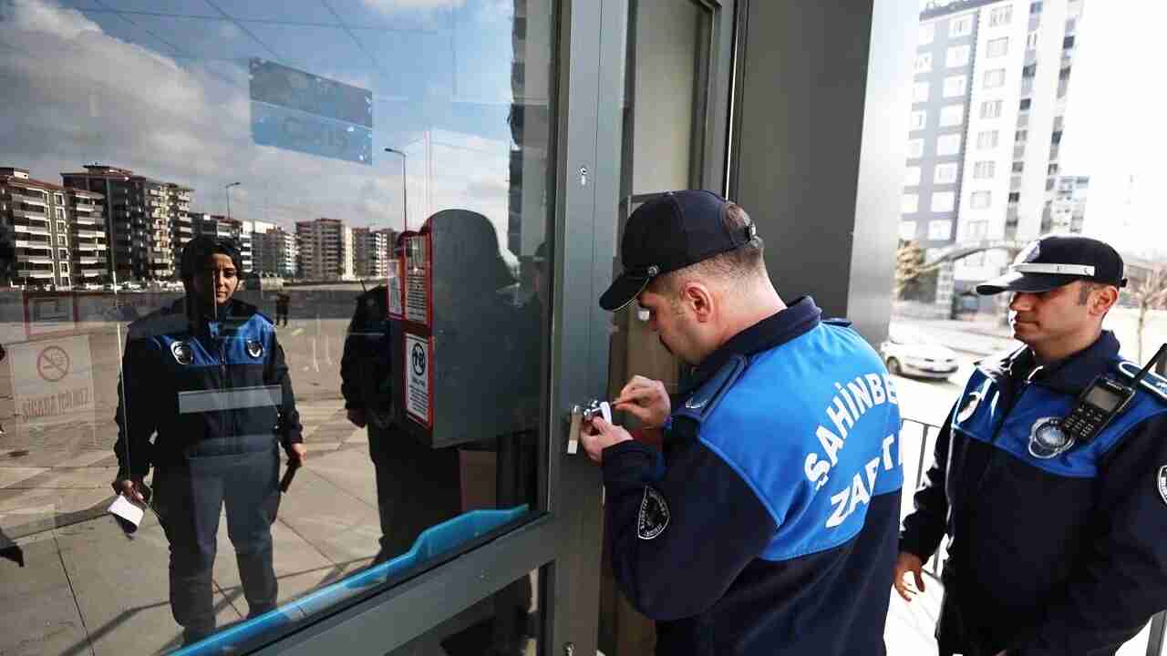 Şahinbey'de Büyük Denetim! 7 İşletme Mühürlendi, 77 İş Yerine İşlem